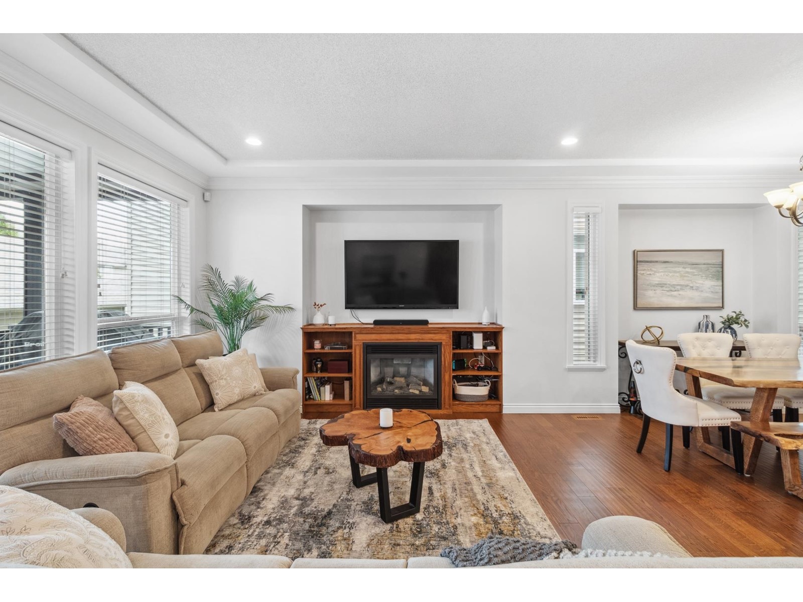 Property at 21215 83 AVENUE image 4