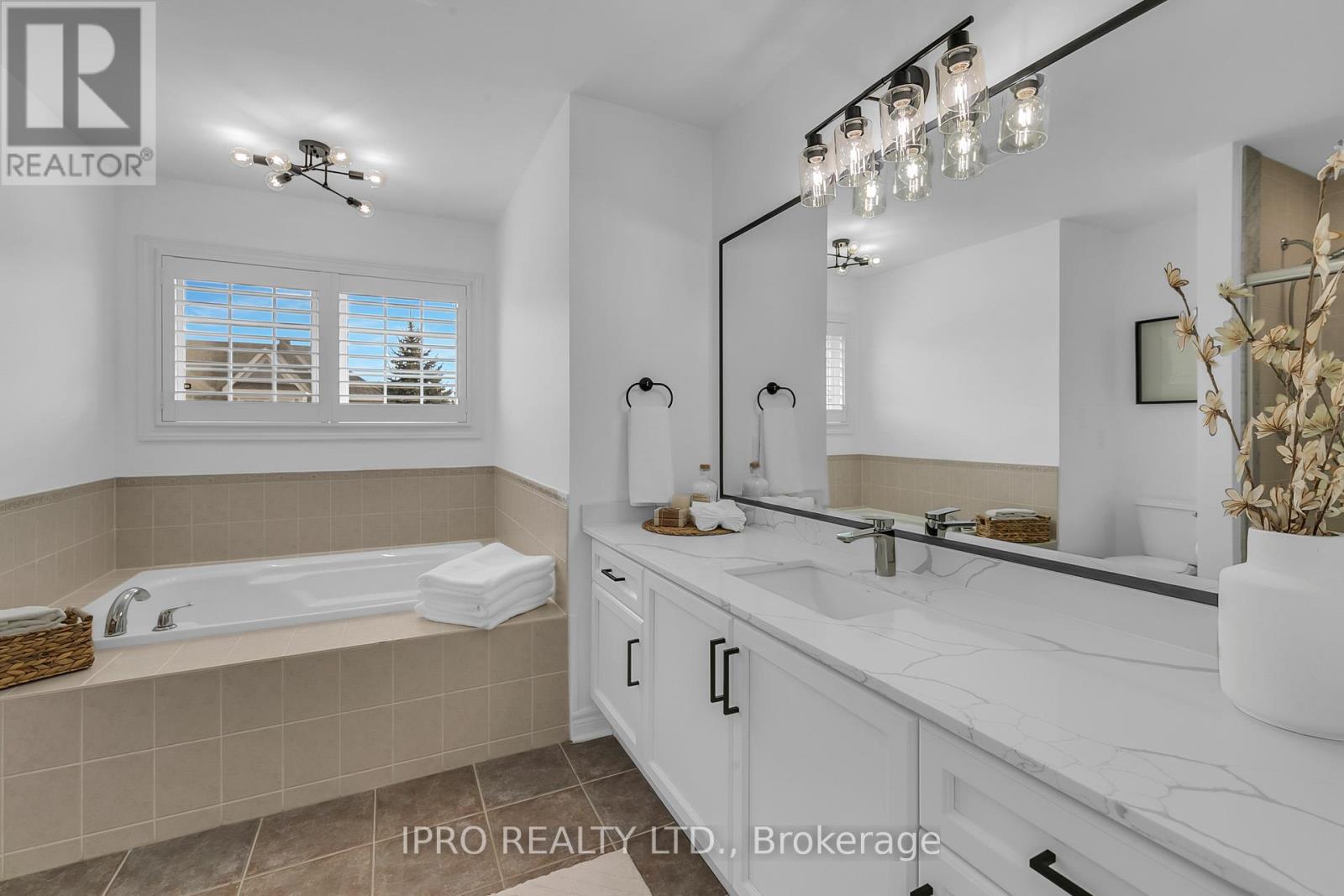 18 - 2295 Rochester Circle, Oakville, Ontario  L6M 5C9 - Photo 26 - W12006477