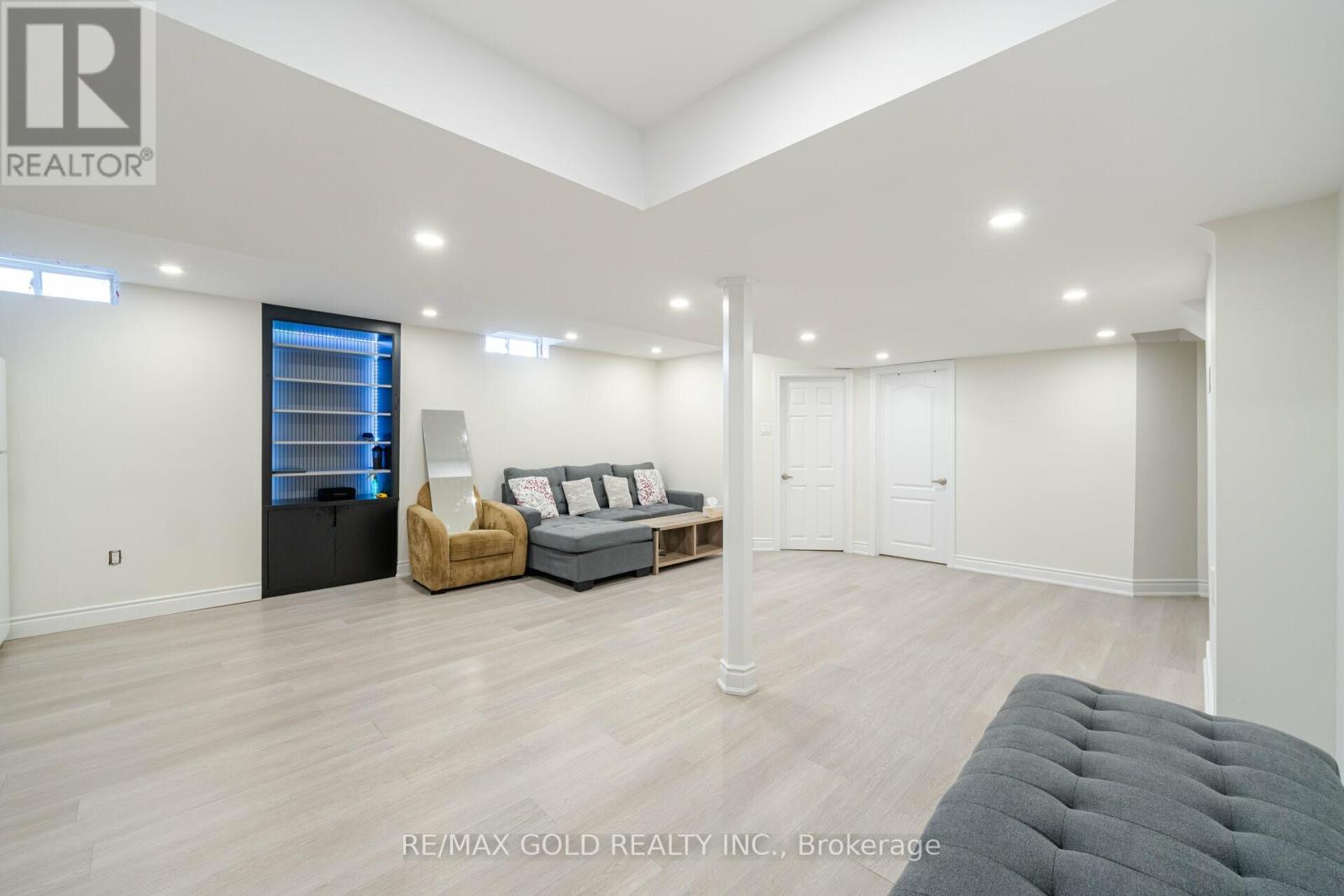 4 Nomad Crescent, Brampton, Ontario  L6Y 5N5 - Photo 27 - W12181810