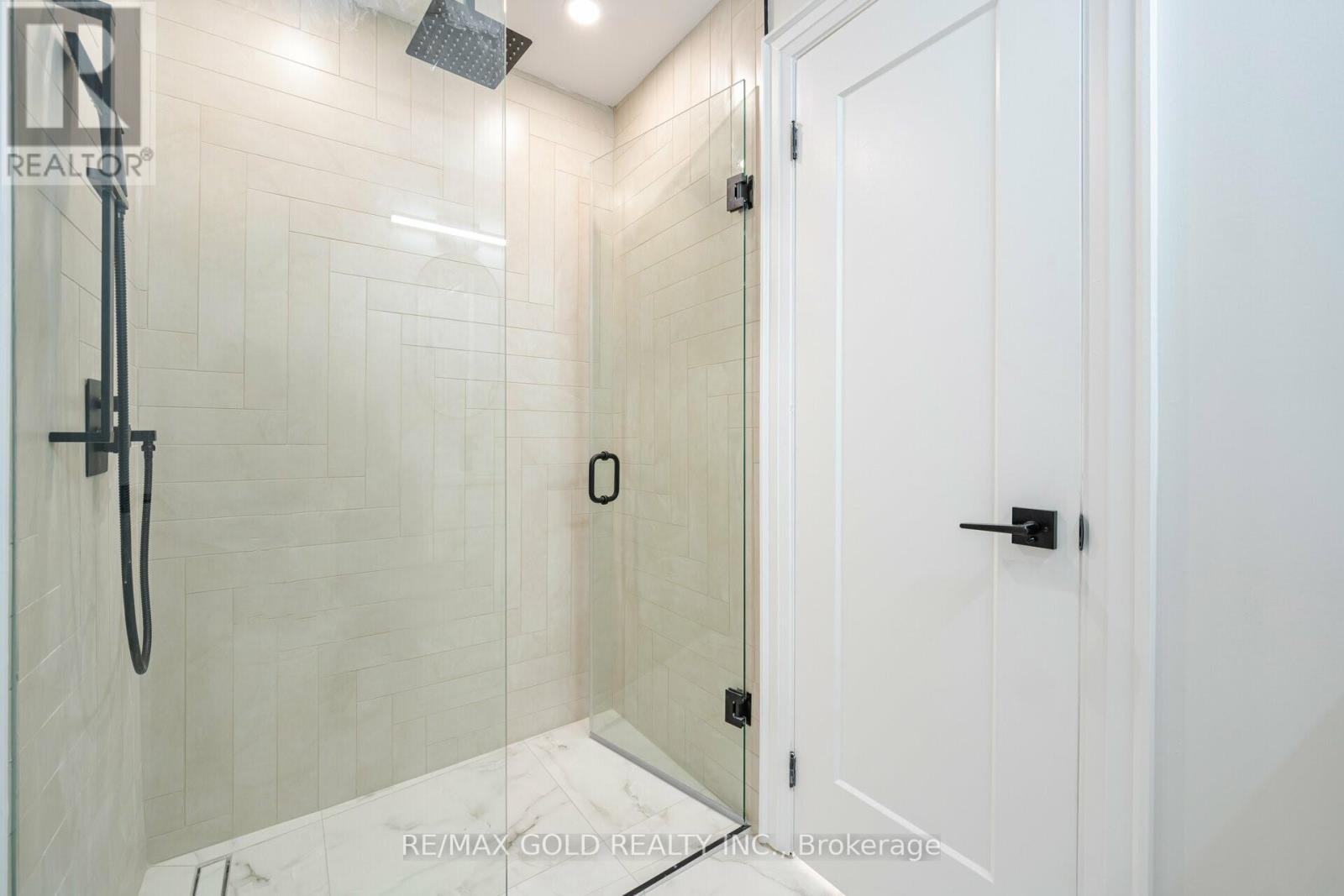 4 Nomad Crescent, Brampton, Ontario  L6Y 5N5 - Photo 23 - W12181810