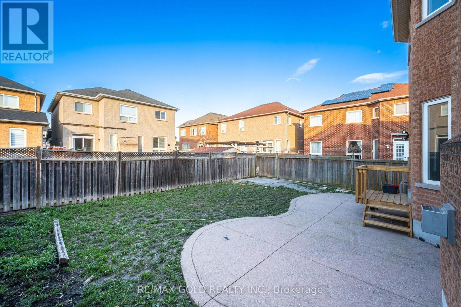 4 Nomad Crescent, Brampton, Ontario  L6Y 5N5 - Photo 32 - W12181810