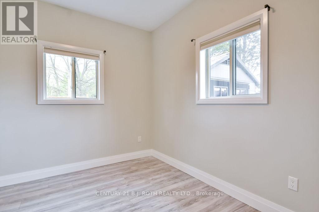 108 Nelson Street, Barrie, Ontario  L4M 4K7 - Photo 29 - S12153027