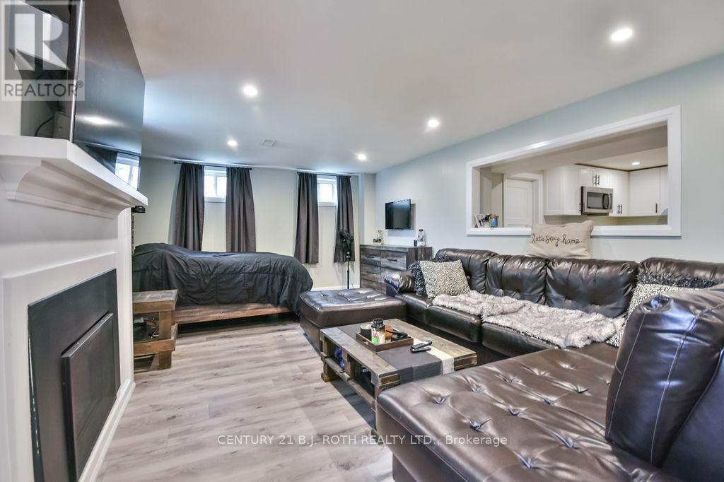 108 Nelson Street, Barrie, Ontario  L4M 4K7 - Photo 16 - S12153027