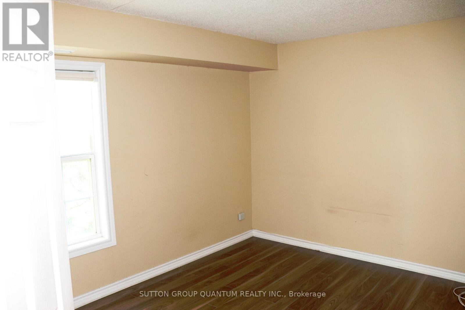 301 - 4025 Kilmer Drive, Burlington, Ontario  L7M 4M5 - Photo 15 - W12182061