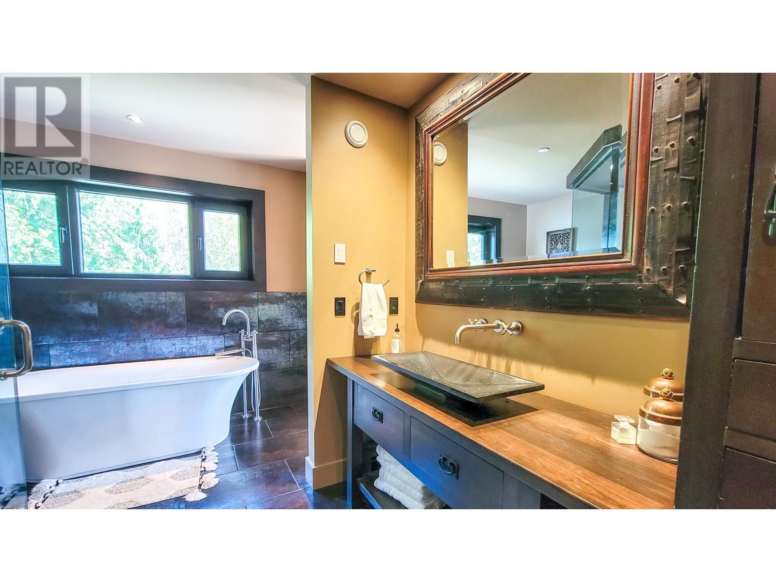 5125 Indian River Drive, North Vancouver, British Columbia  V7G 2T6 - Photo 26 - R2995360