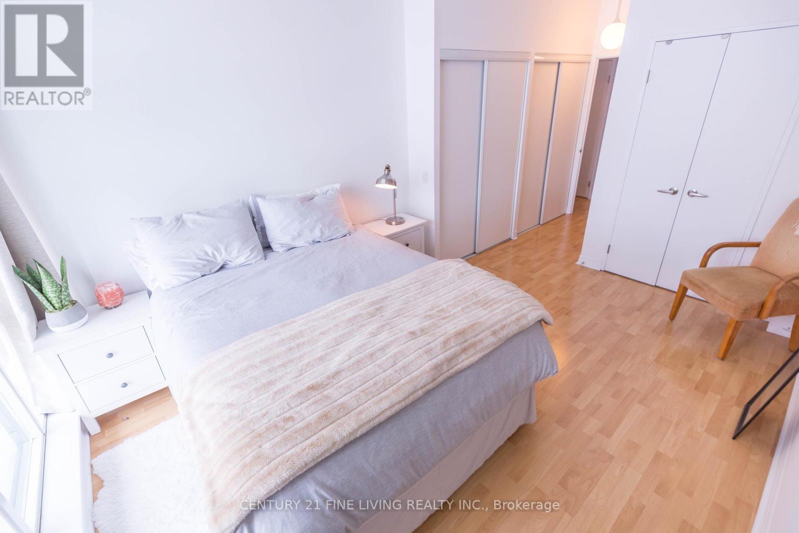 419 - 901 Queen Street W, Toronto, Ontario  M6J 3X4 - Photo 17 - C12184791