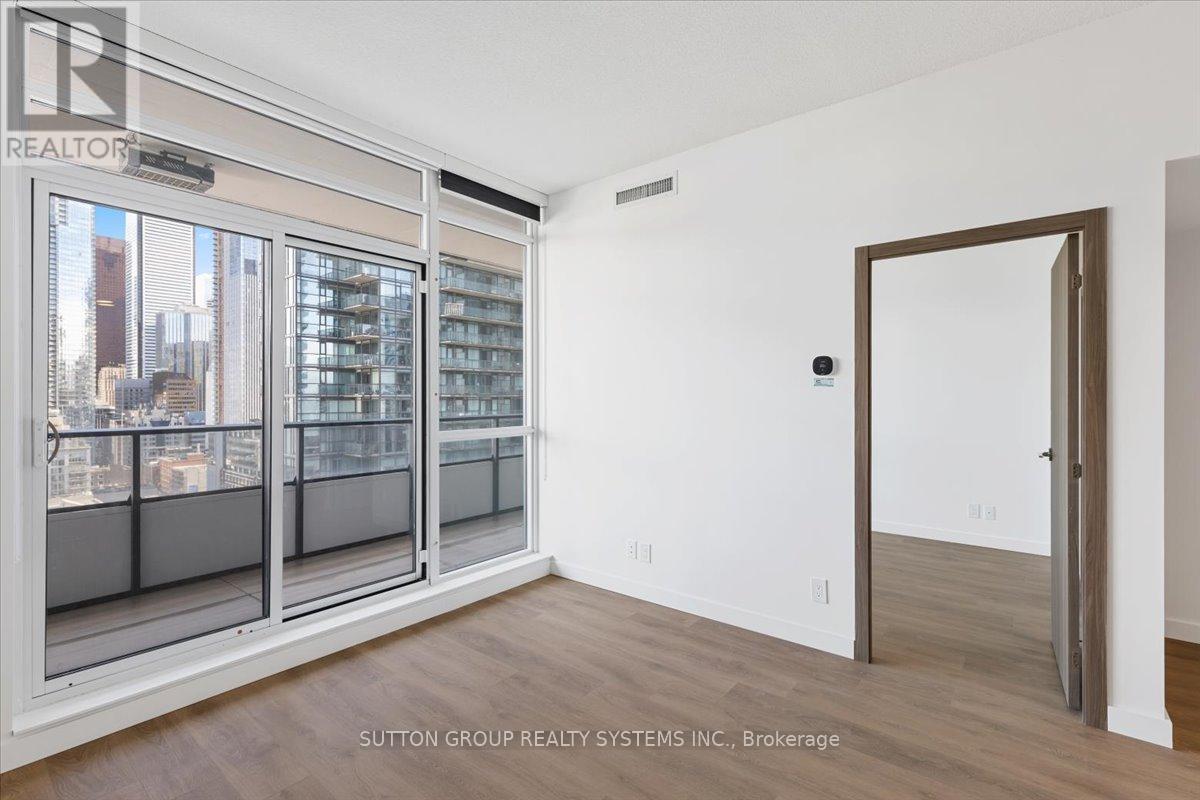 38 Widmer Street, Toronto, Ontario  M5V 2E9 - Photo 9 - C12184861