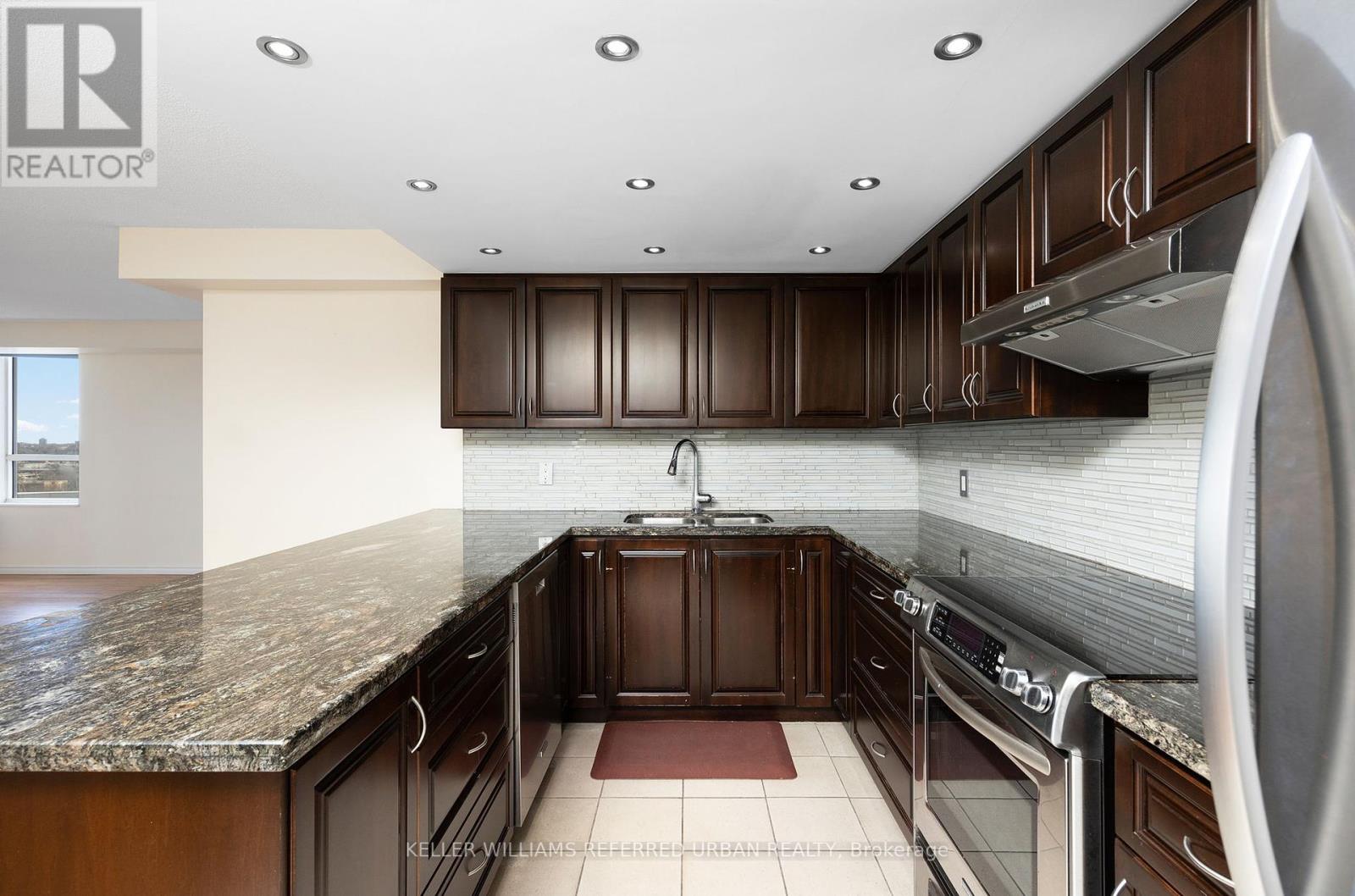 2105 - 205 Wynford Drive, Toronto, Ontario  M3C 3P4 - Photo 5 - C12184880