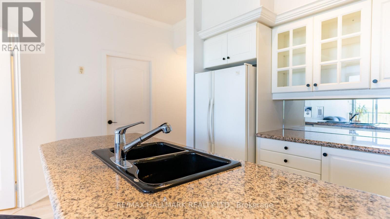 Ph08 - 18 Wanless Avenue, Toronto, Ontario  M4N 3R9 - Photo 19 - C12184922