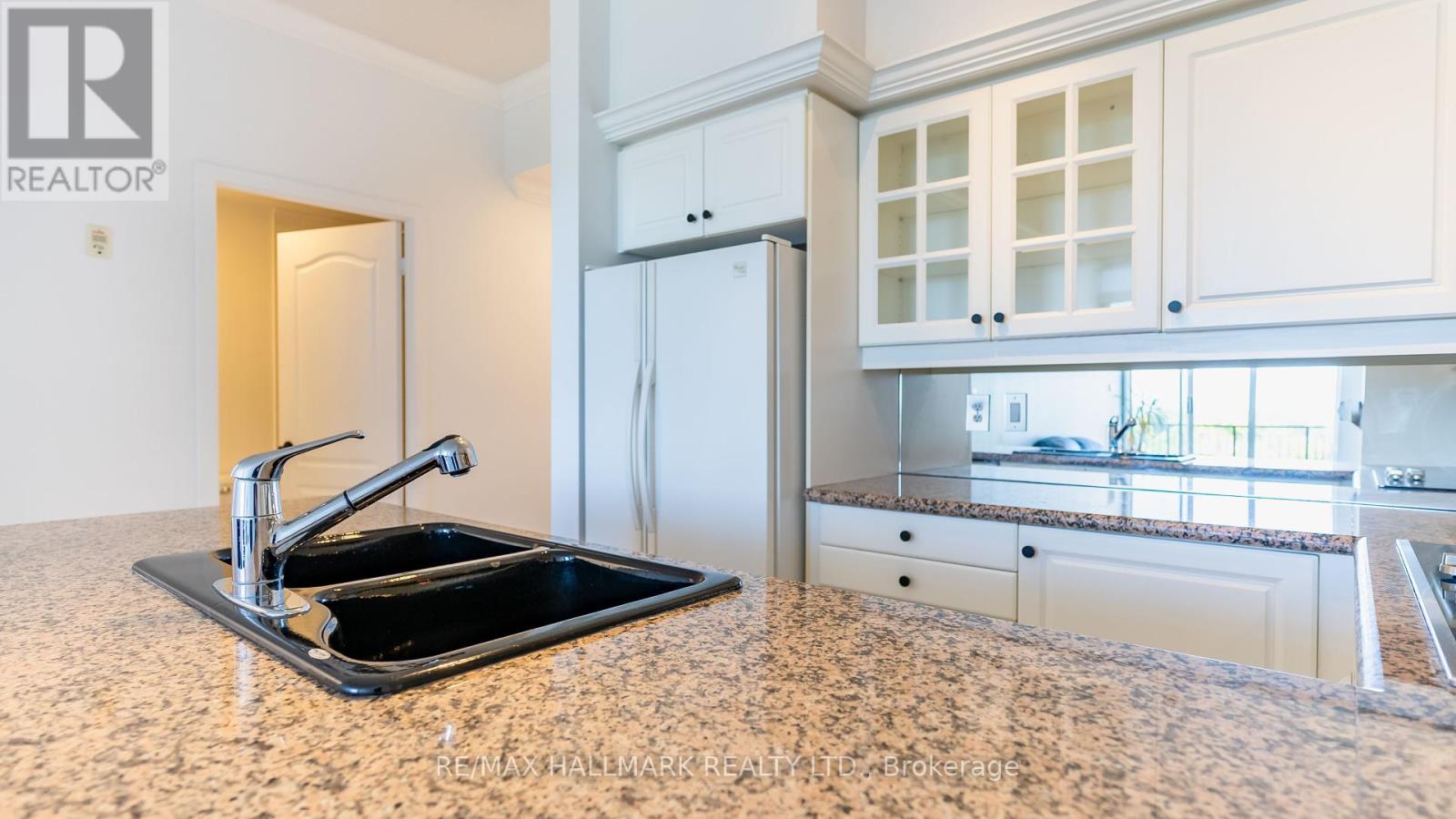 Ph08 - 18 Wanless Avenue, Toronto, Ontario  M4N 3R9 - Photo 24 - C12184922