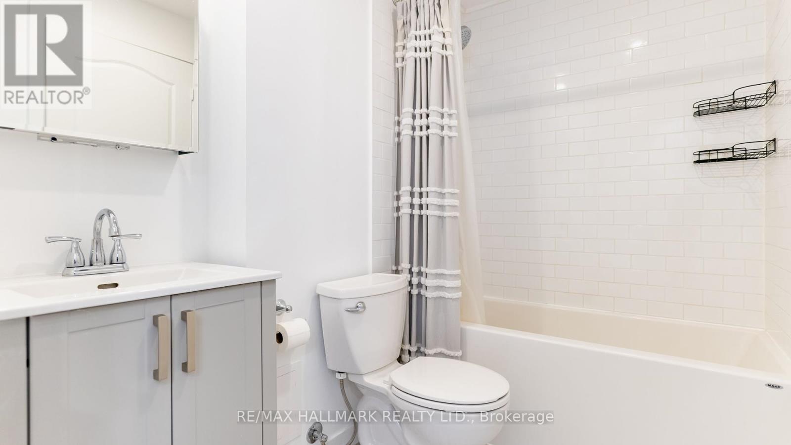 Ph08 - 18 Wanless Avenue, Toronto, Ontario  M4N 3R9 - Photo 32 - C12184922