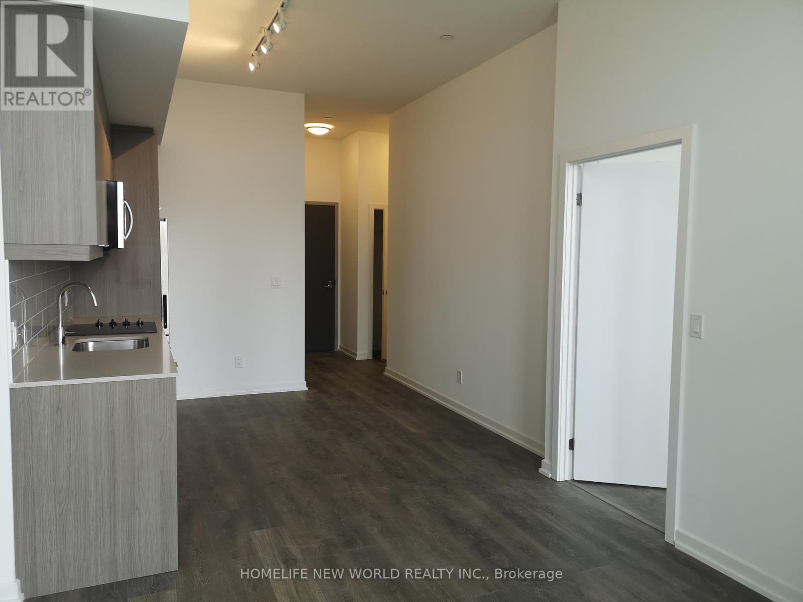 105 - 36 Forest Manor Road, Toronto, Ontario  M2J 1M5 - Photo 8 - C12184923