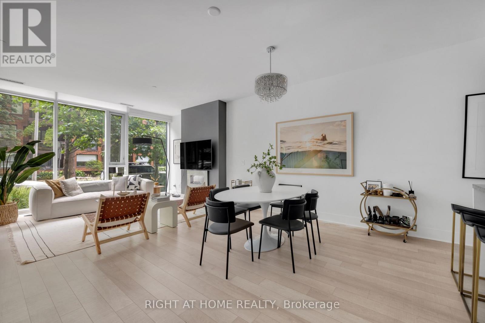 Th 101 - 32 Davenport Road, Toronto, Ontario  M5R 1H3 - Photo 14 - C12184938