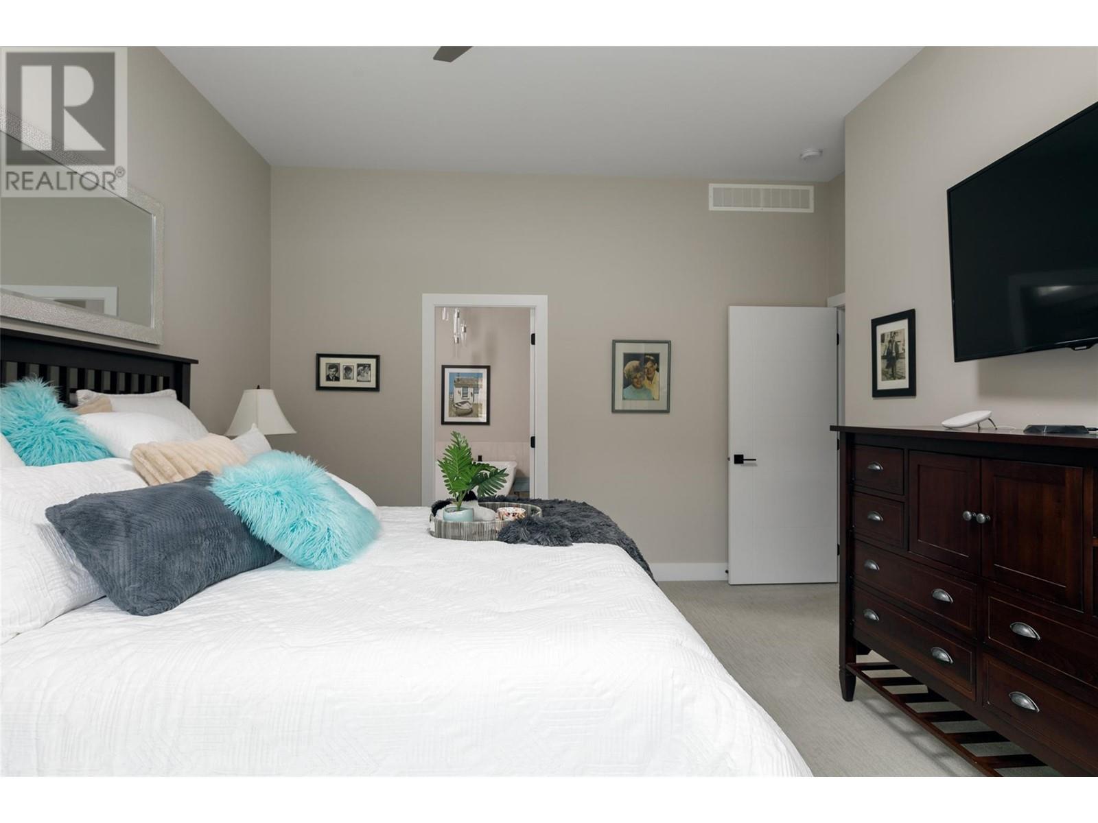 2759 Canyon Crest Drive West Kelowna Photo 13