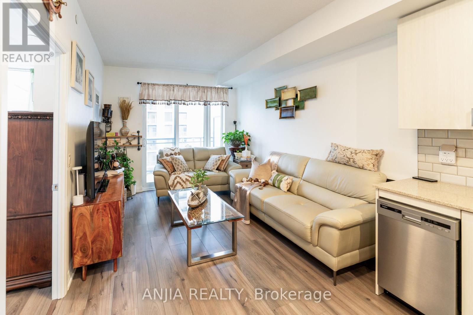 1406 - 50 Ann O'reilly Road, Toronto, Ontario  M2J 0C9 - Photo 4 - C12184312