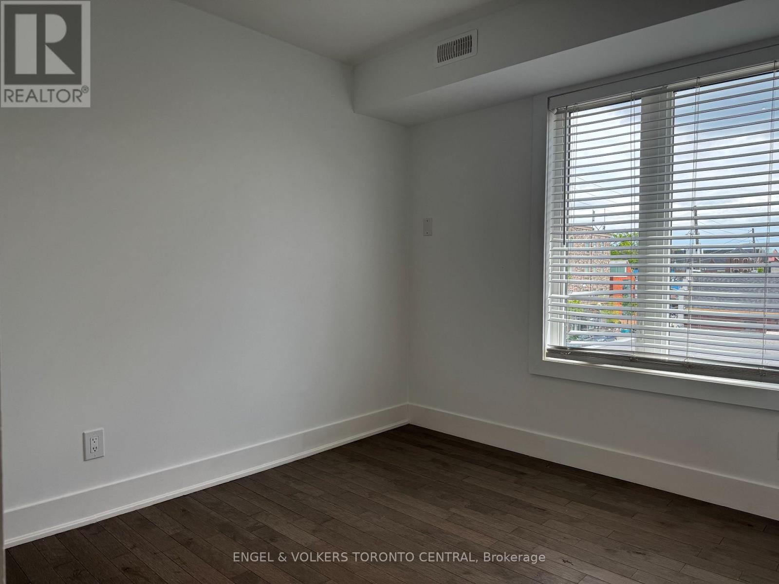 1 - 1415 Gerrard Street E, Toronto, Ontario  M4L 1Z5 - Photo 12 - E12054886