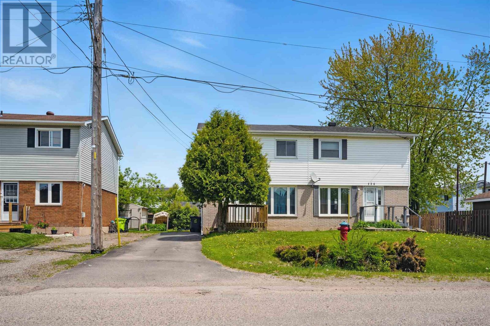 126 Arden St, Sault Ste. Marie, Ontario  P6C 5K5 - Photo 1 - SM251331