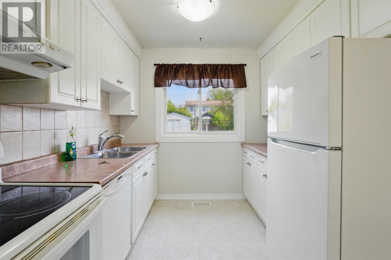 126 Arden St, Sault Ste. Marie, Ontario  P6C 5K5 - Photo 7 - SM251331