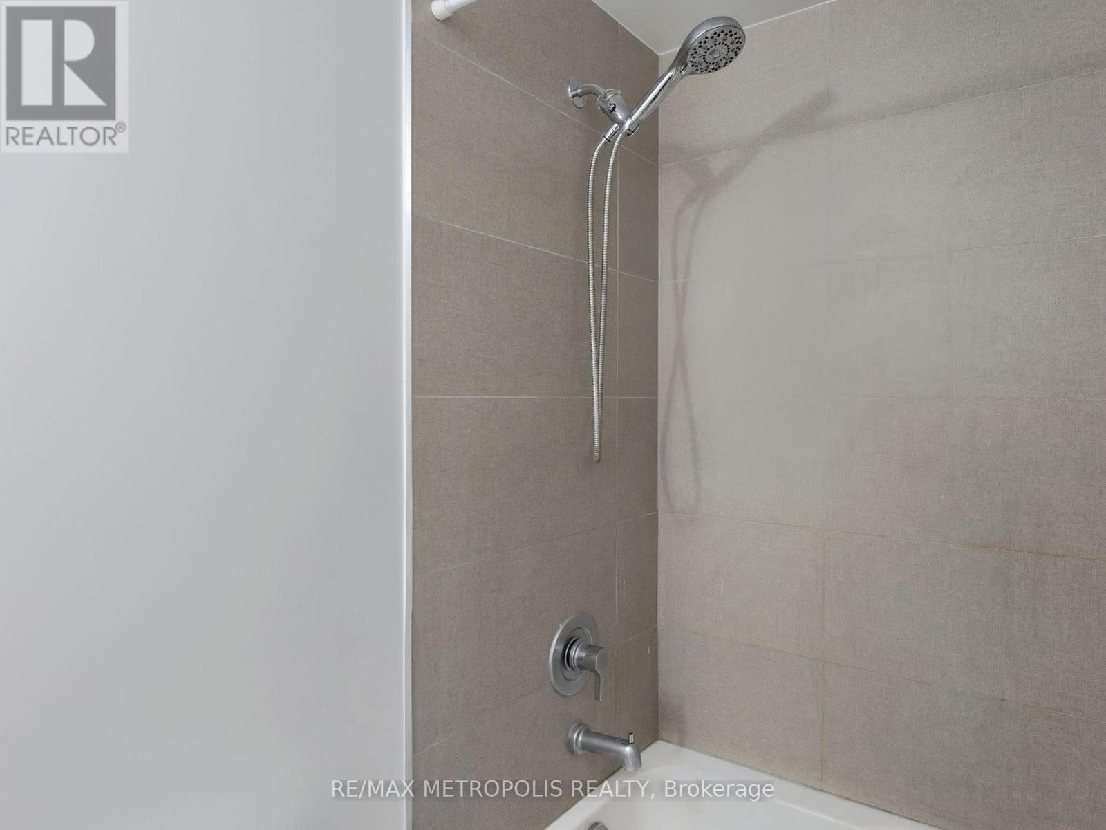 2020 - 2550 Simcoe Street N, Oshawa, Ontario  L1L 0R5 - Photo 22 - E12184806