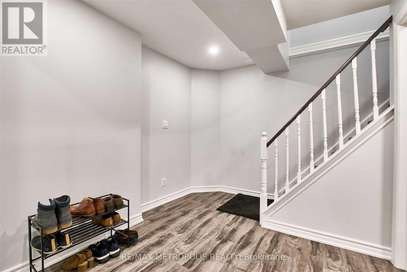 Bsmt - 42 Reed Drive, Ajax (Central), Ontario  L1S 5R9 - Photo 2 - E12184819
