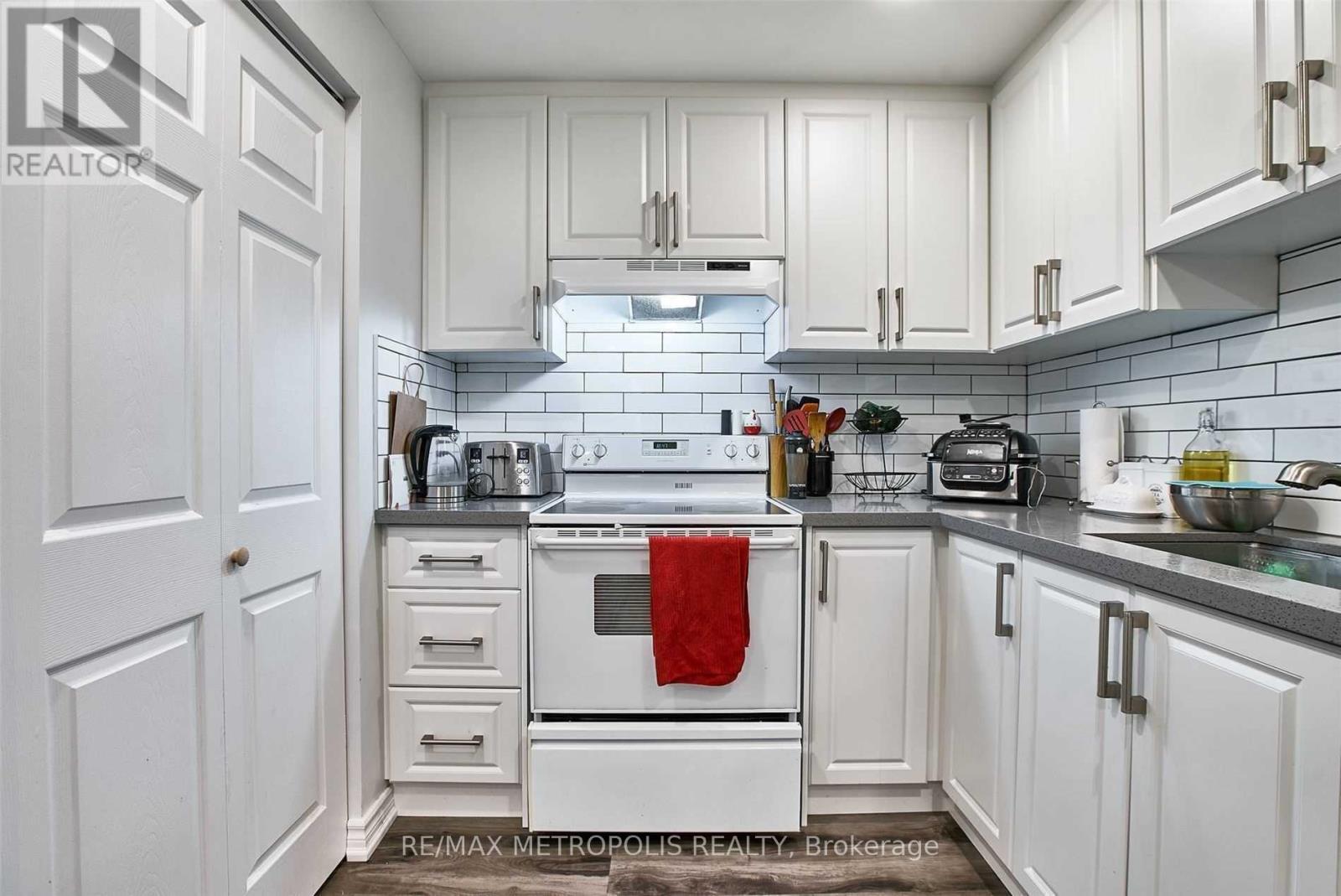 Bsmt - 42 Reed Drive, Ajax, Ontario  L1S 5R9 - Photo 4 - E12184819