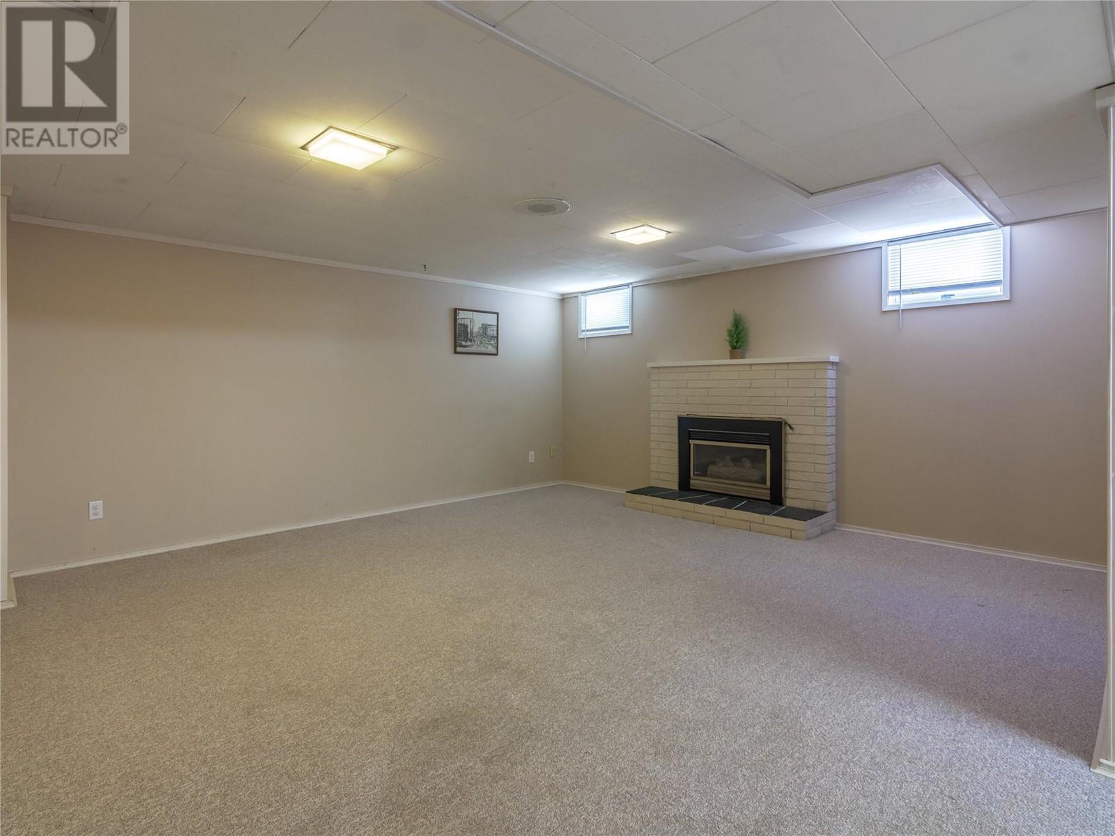 186 McPherson Crescent, Penticton, BC V2A2N8