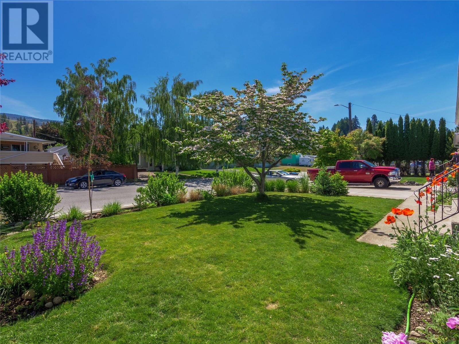 186 McPherson Crescent, Penticton, BC V2A2N8