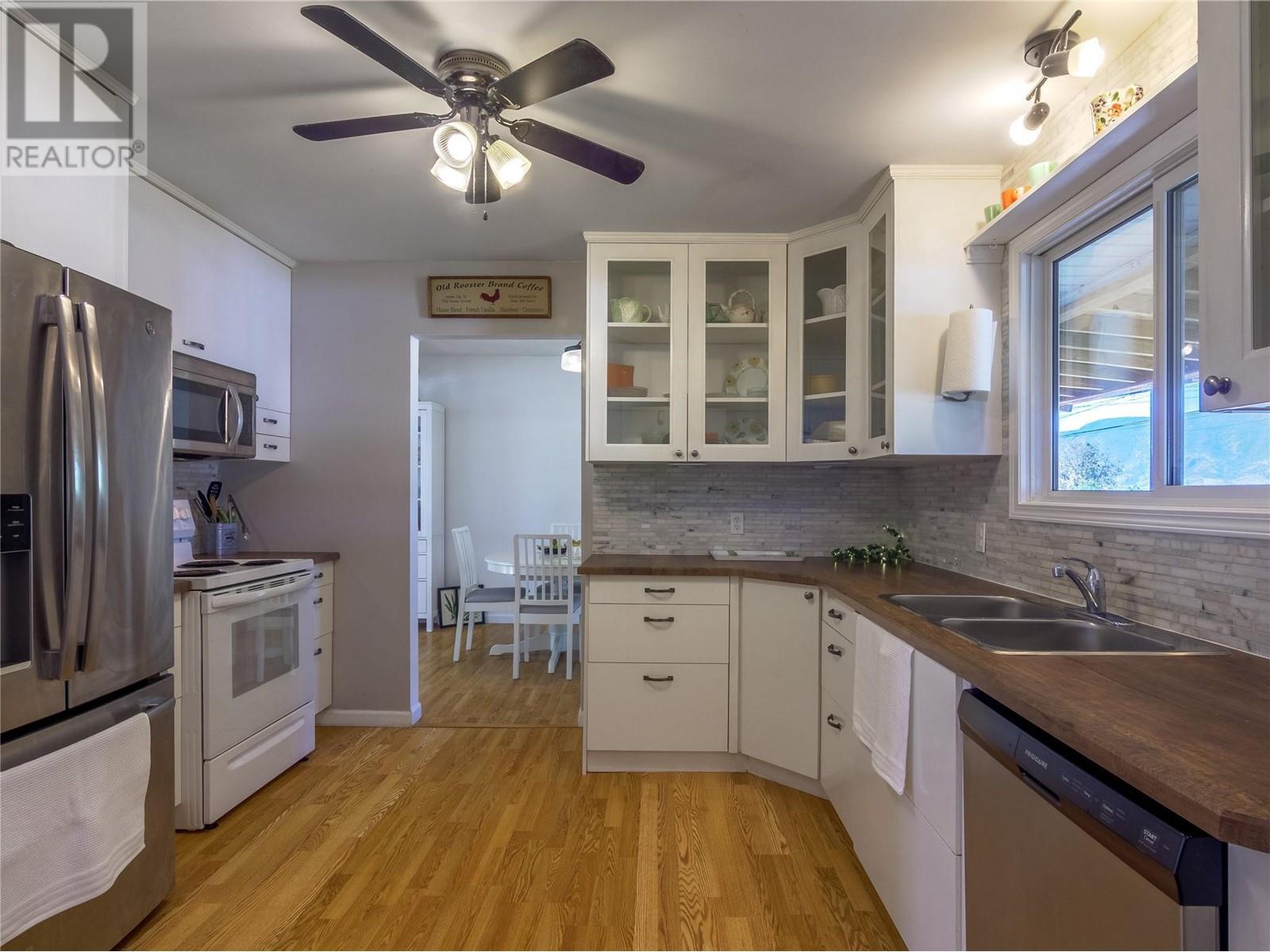 186 Mcpherson Crescent, Penticton, British Columbia  V2A 2N8 - Photo 7 - 10349814
