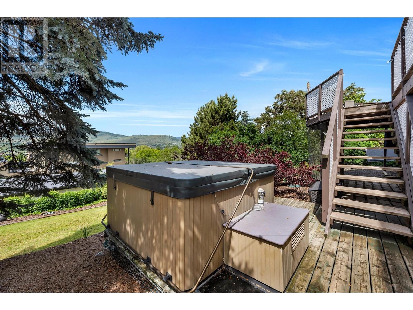 5844 Pleasant Valley Road, Vernon, British Columbia  V1B 3L6 - Photo 37 - 10349499