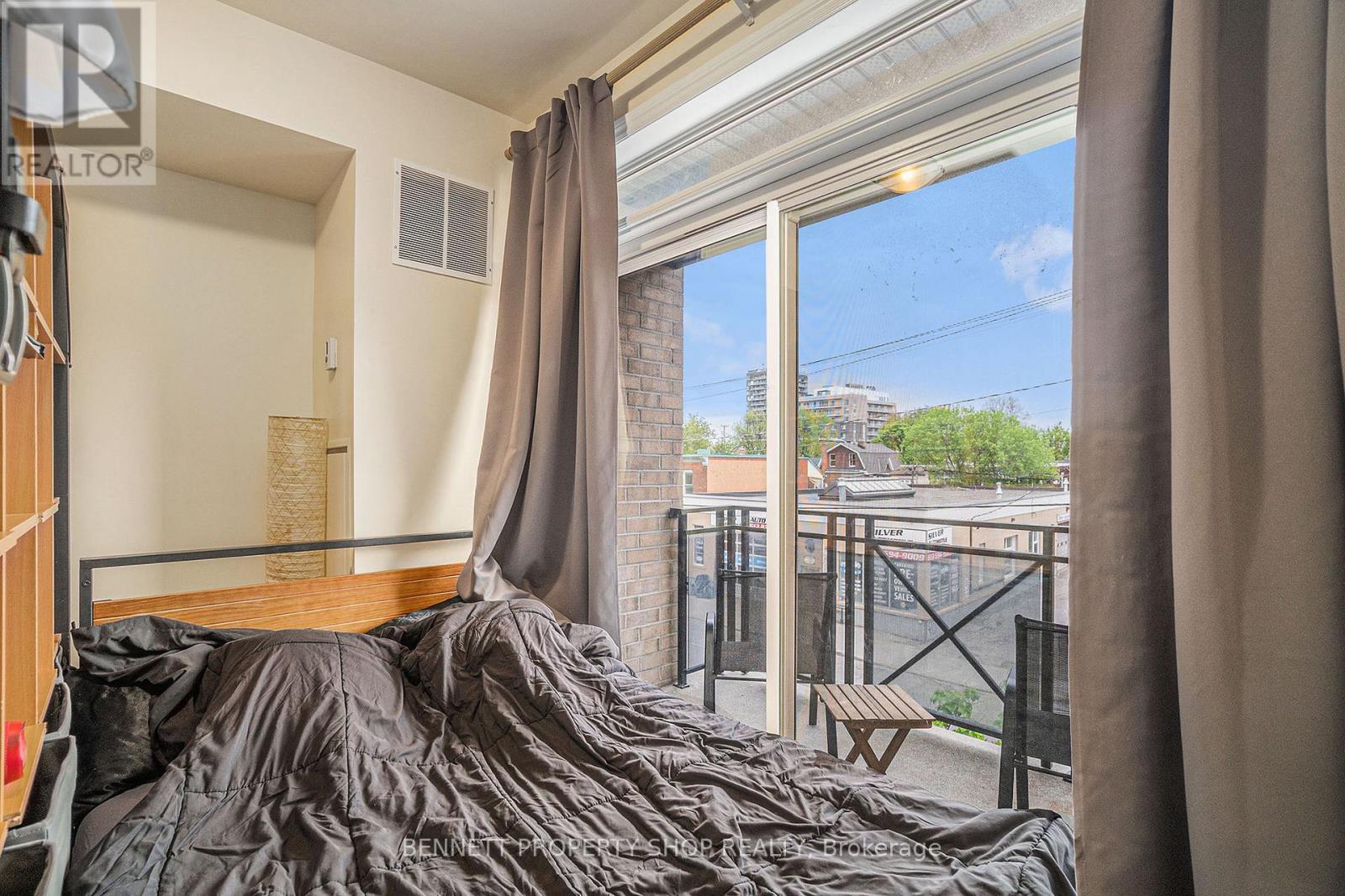 313 - 429 Kent Street, Ottawa, Ontario  K2P 1B5 - Photo 12 - X12160500