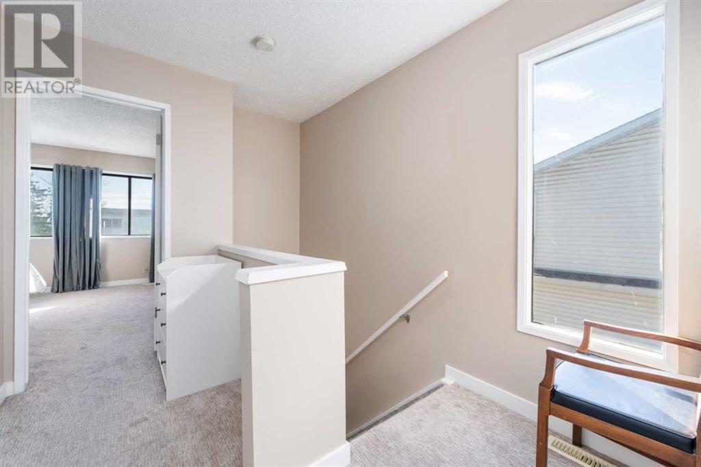 12 Falmead Bay Ne, Calgary, Alberta  T3J 1H2 - Photo 11 - A2225855