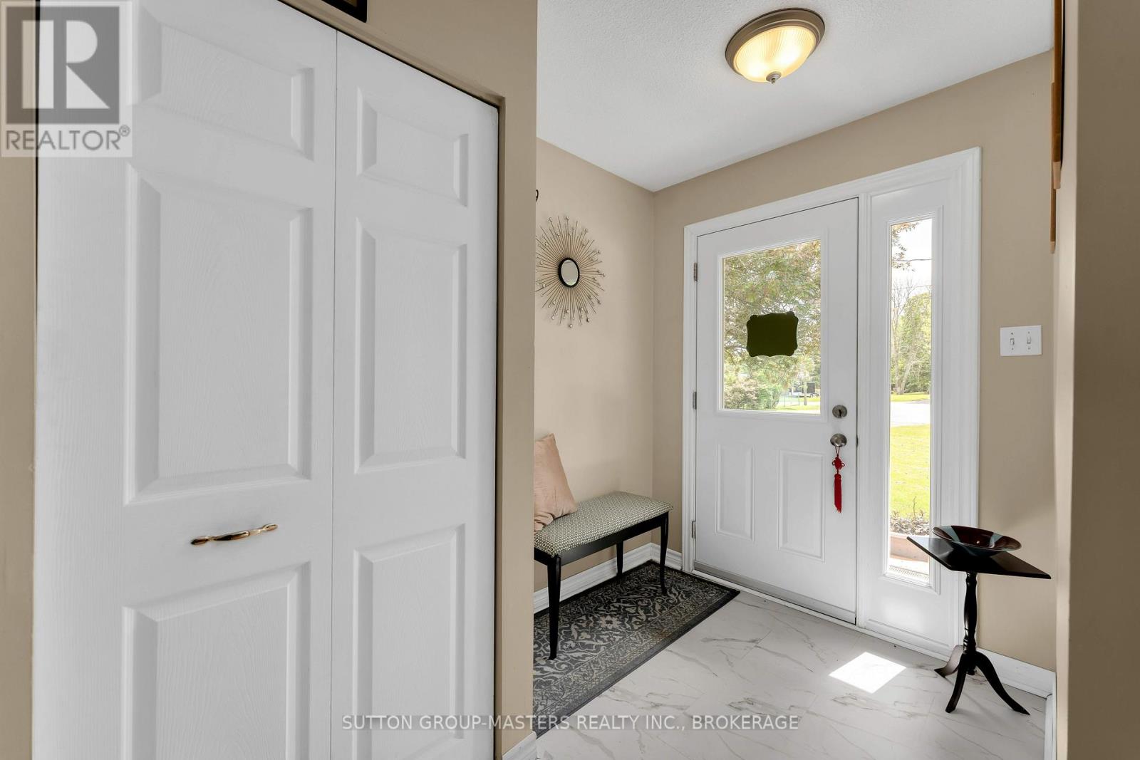 Property at 21 MCDONALD CRESCENT image 4