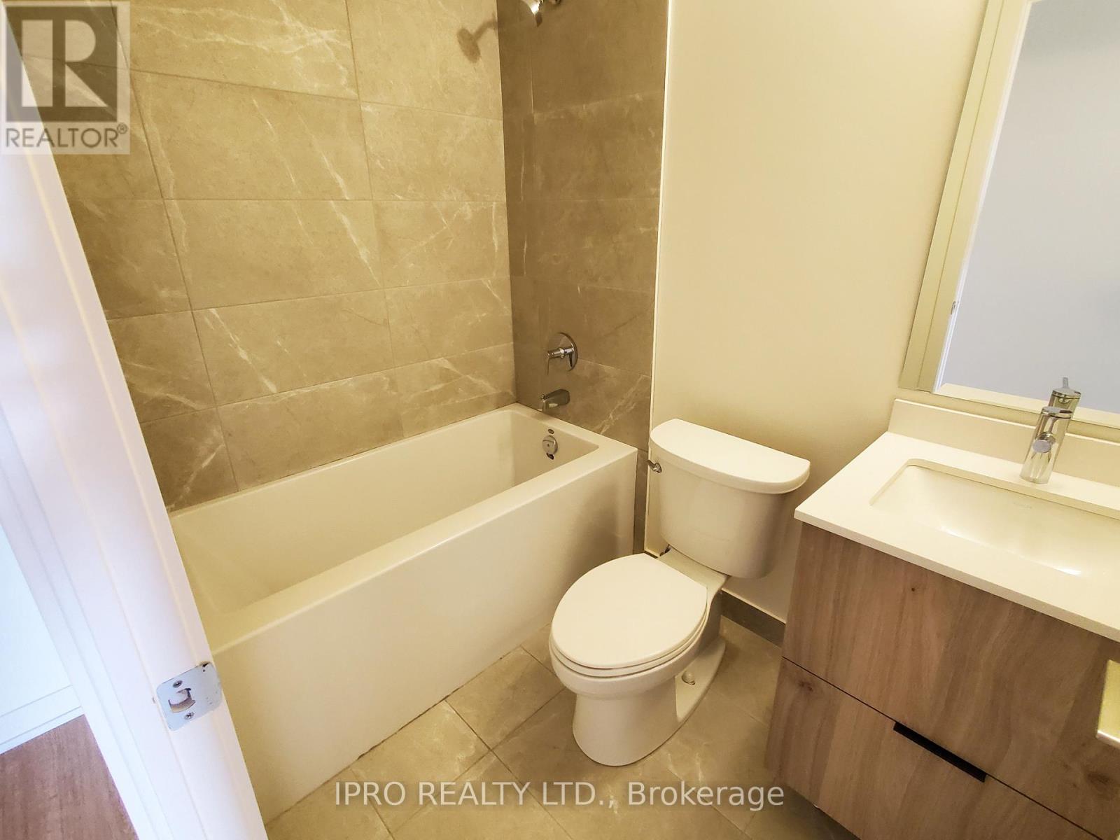 1411 - 15 David Eyer Road E, Richmond Hill, Ontario  L4S 0N2 - Photo 21 - N12184887