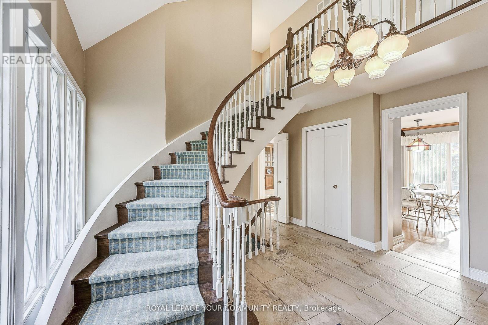 25 Alcaine Court, Markham (Thornhill), Ontario  L3T 2G8 - Photo 16 - N12184917