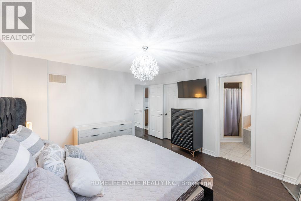 71 Betony Drive, Richmond Hill (Oak Ridges), Ontario  L4E 0V6 - Photo 11 - N12184920