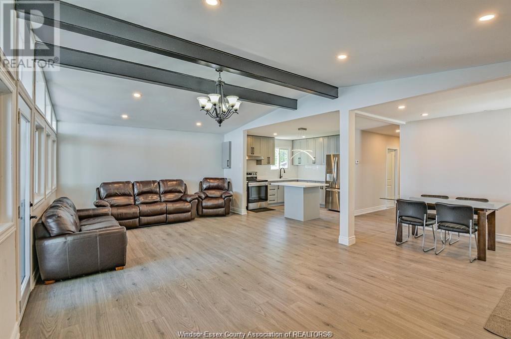Property at 262 COTTERIE PARK image 5