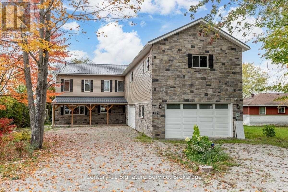 127 Maskinonge Road, Tay, Ontario  L0K 2A0 - Photo 2 - S12184865
