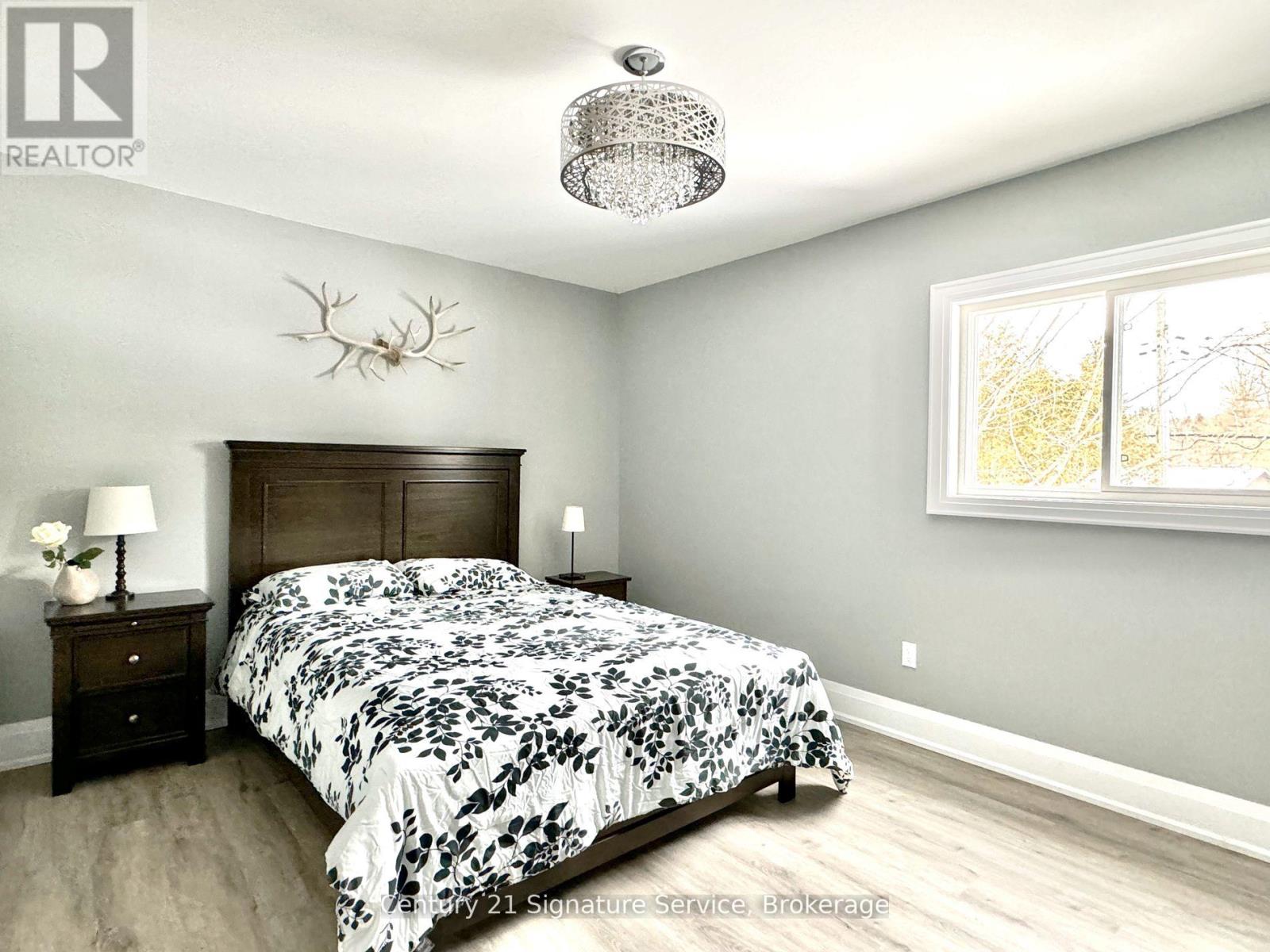 127 Maskinonge Road, Tay, Ontario  L0K 2A0 - Photo 36 - S12184865