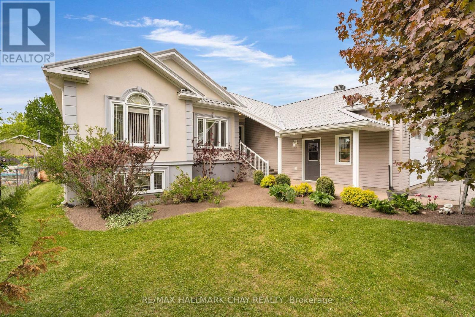 24 Mckenzie Street, Tiny, Ontario  L0L 2T0 - Photo 1 - S12184907