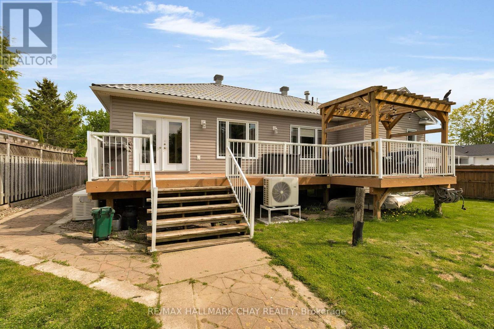 24 Mckenzie Street, Tiny, Ontario  L0L 2T0 - Photo 37 - S12184907