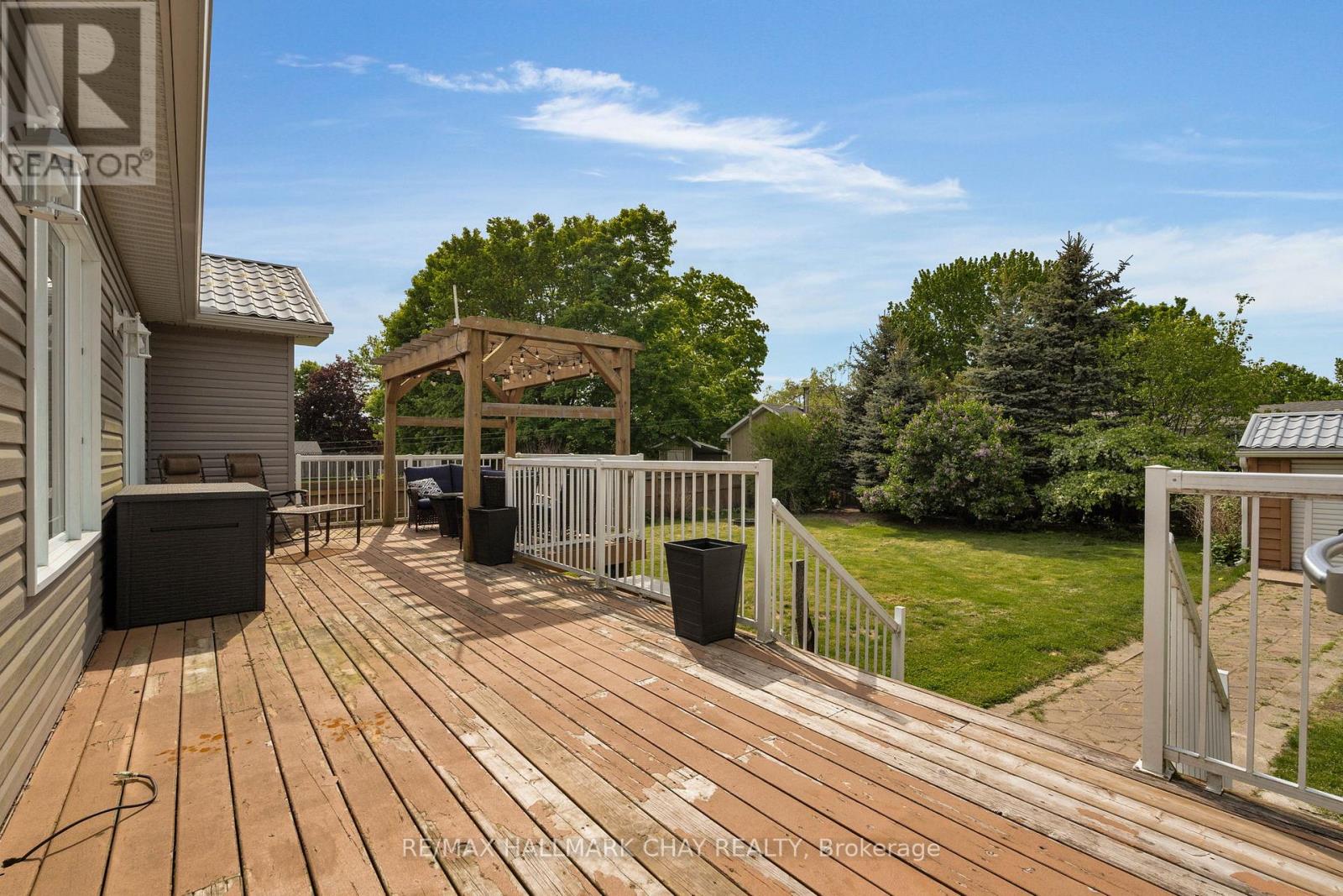 24 Mckenzie Street, Tiny, Ontario  L0L 2T0 - Photo 39 - S12184907