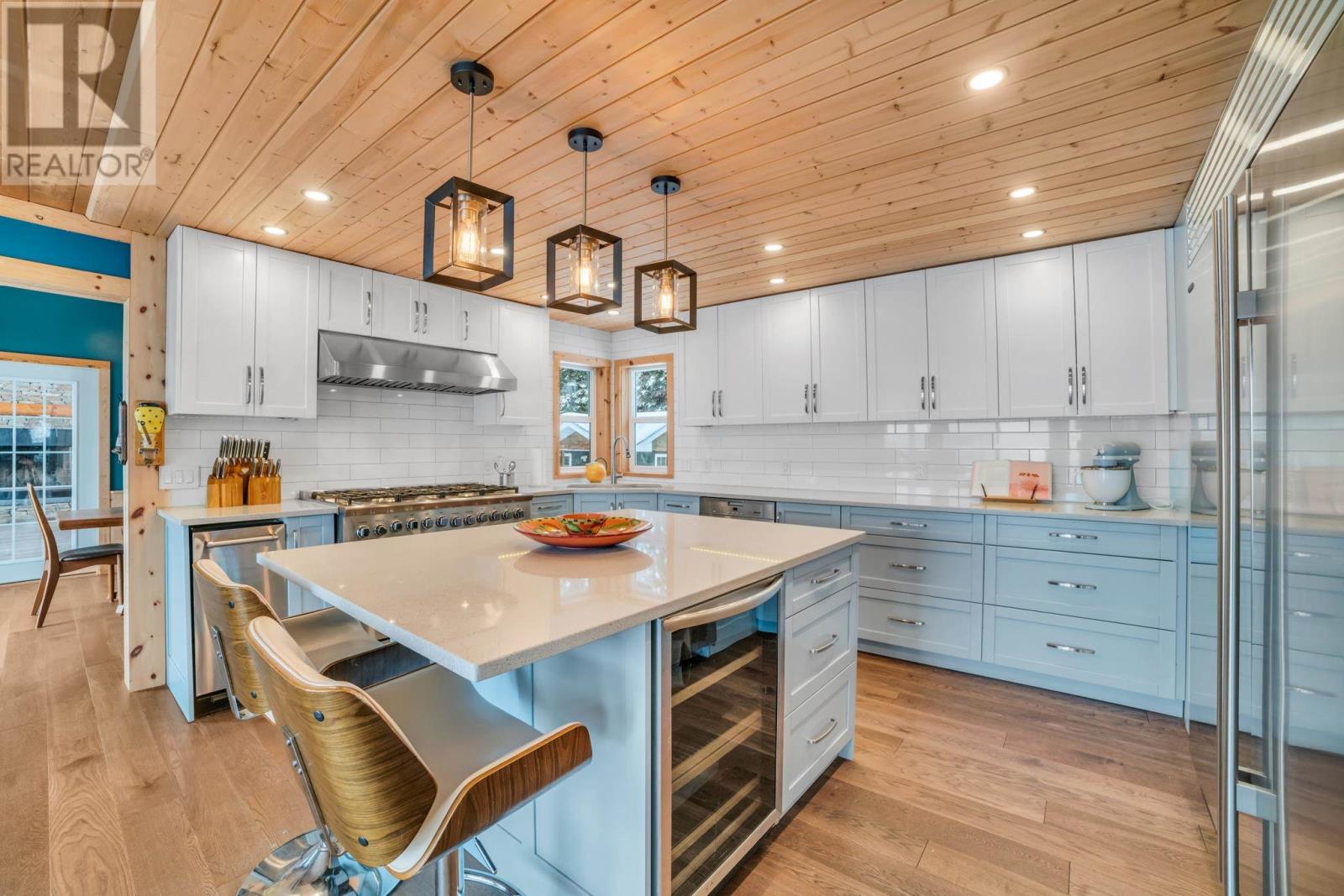 65 Poplar Bay Rd, Mckenzie Portage Road, S Of Keewatin, Ontario  P0X 1C0 - Photo 13 - TB250029