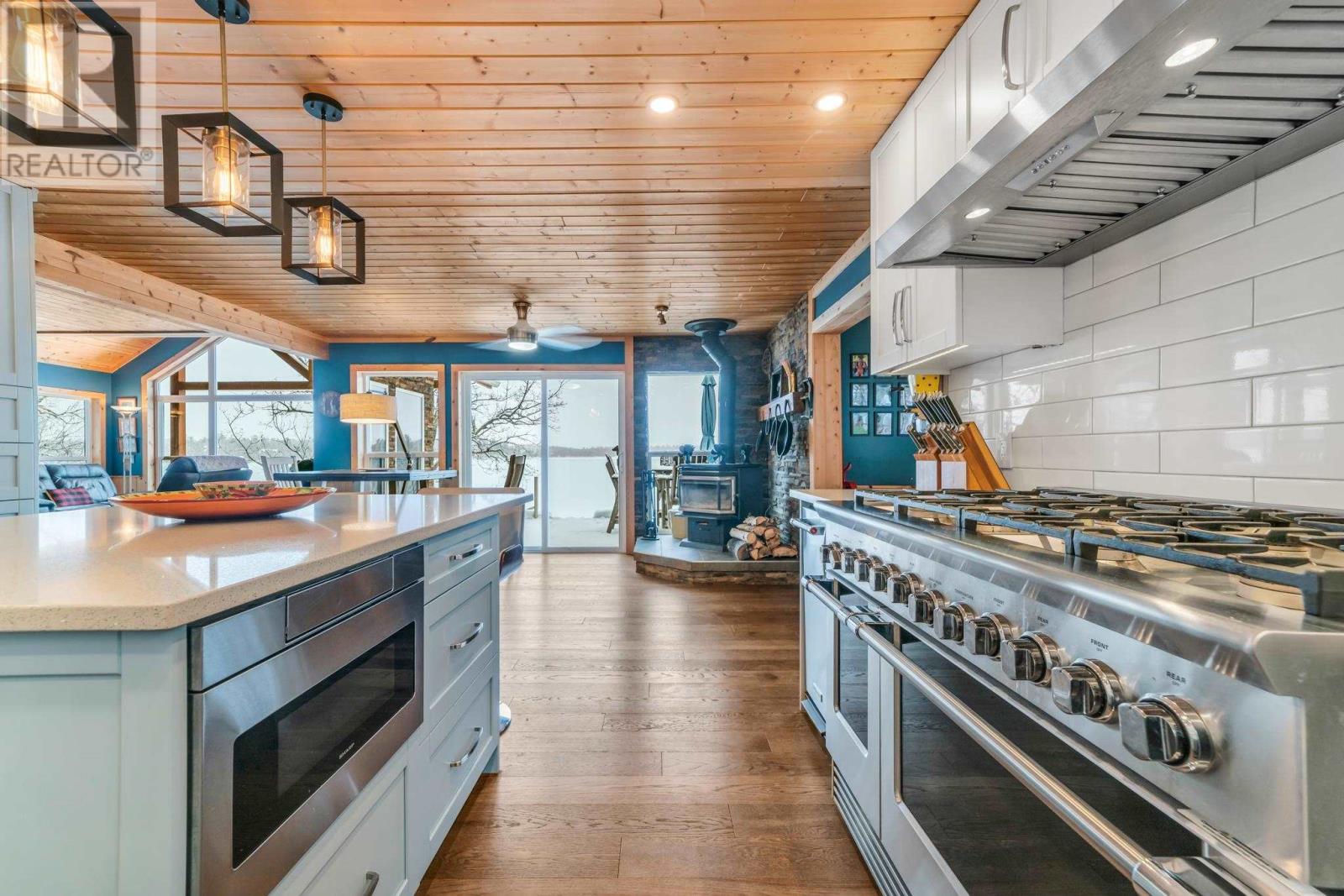 65 Poplar Bay Rd, Mckenzie Portage Road, S Of Keewatin, Ontario  P0X 1C0 - Photo 16 - TB250029