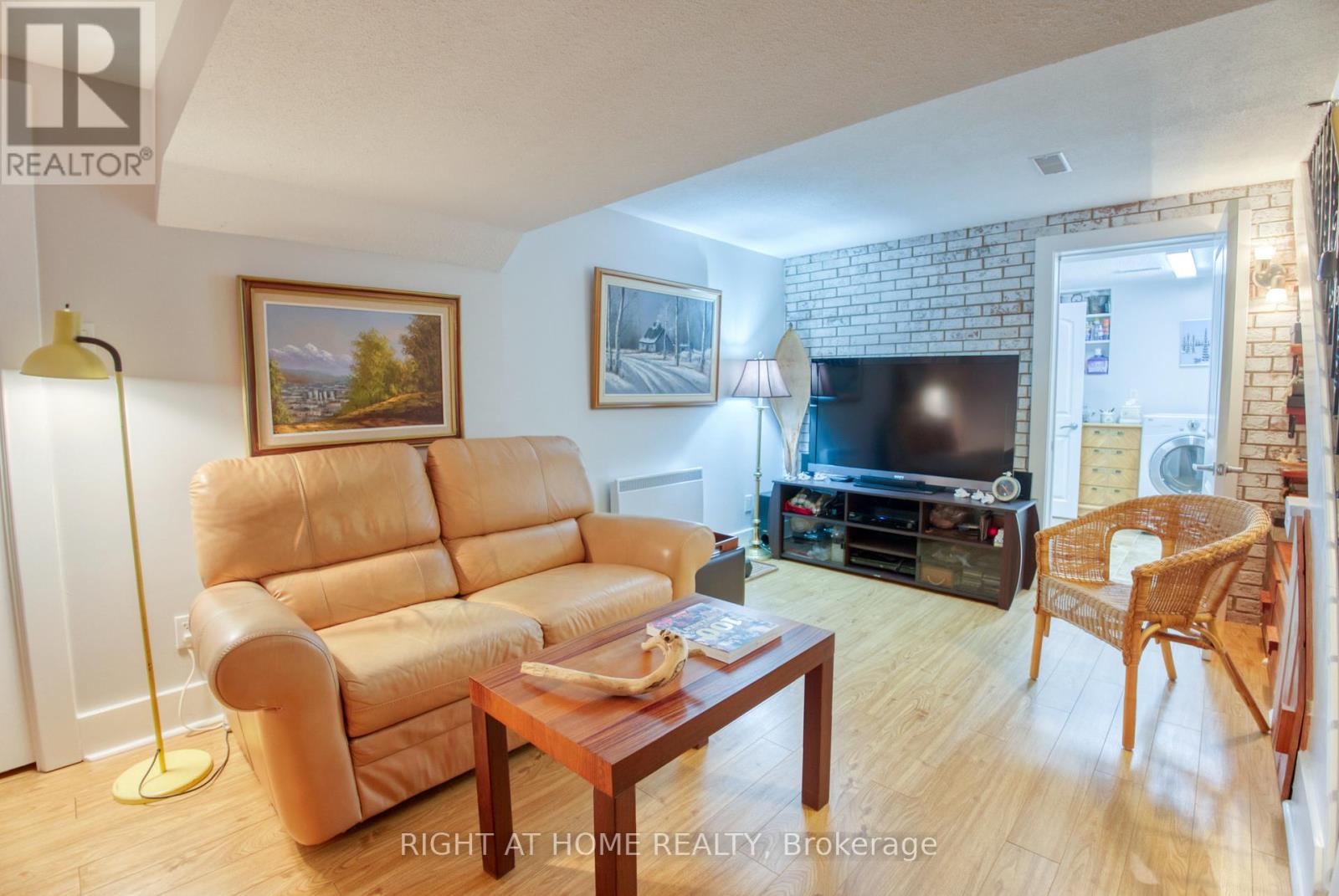 227 Teal Crescent, Ottawa, Ontario  K1E 2C3 - Photo 23 - X12184999