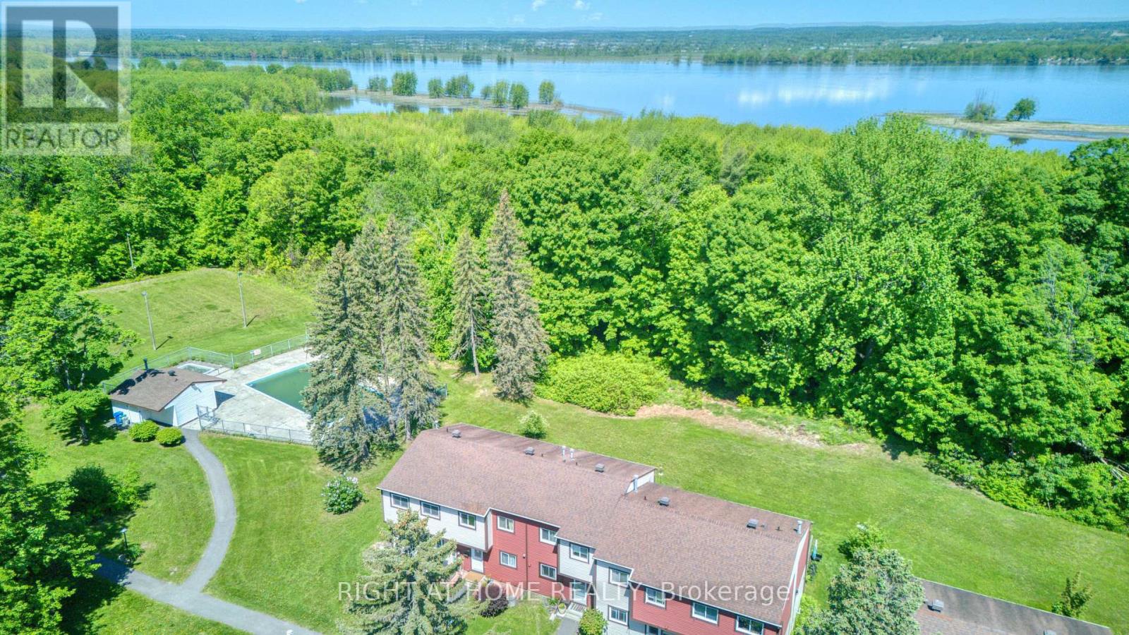 227 Teal Crescent, Ottawa, Ontario  K1E 2C3 - Photo 31 - X12184999