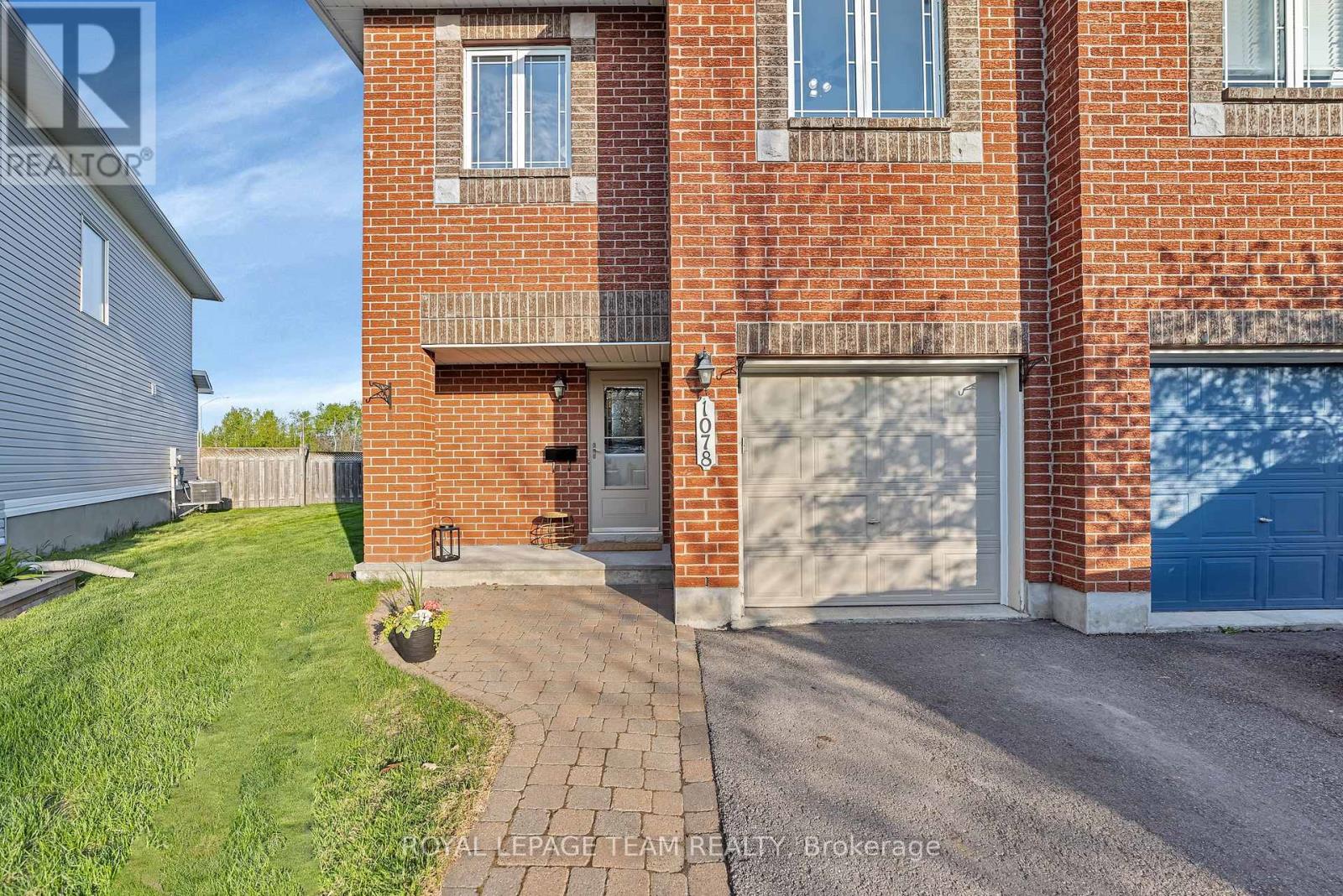1078 Candlewood Street, Ottawa, Ontario  K4A 5E9 - Photo 6 - X12185013