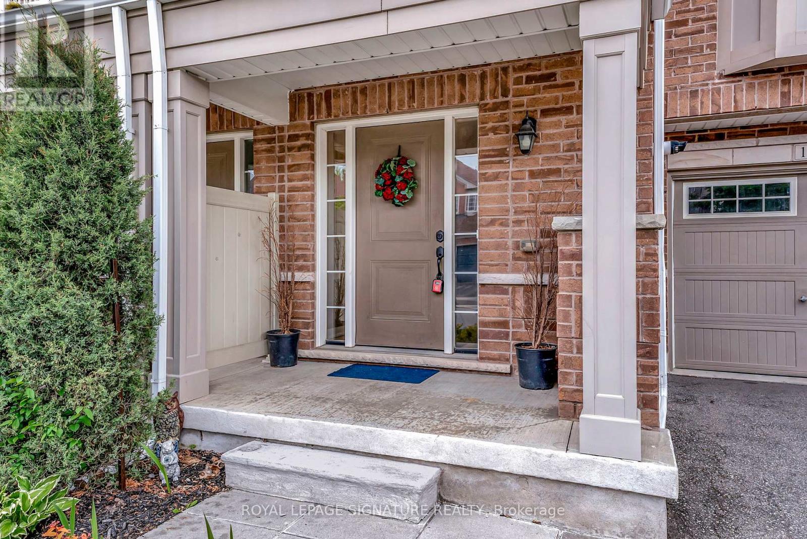 134 - 165 Hampshire Way, Milton, Ontario  L9T 8M7 - Photo 2 - W12184839