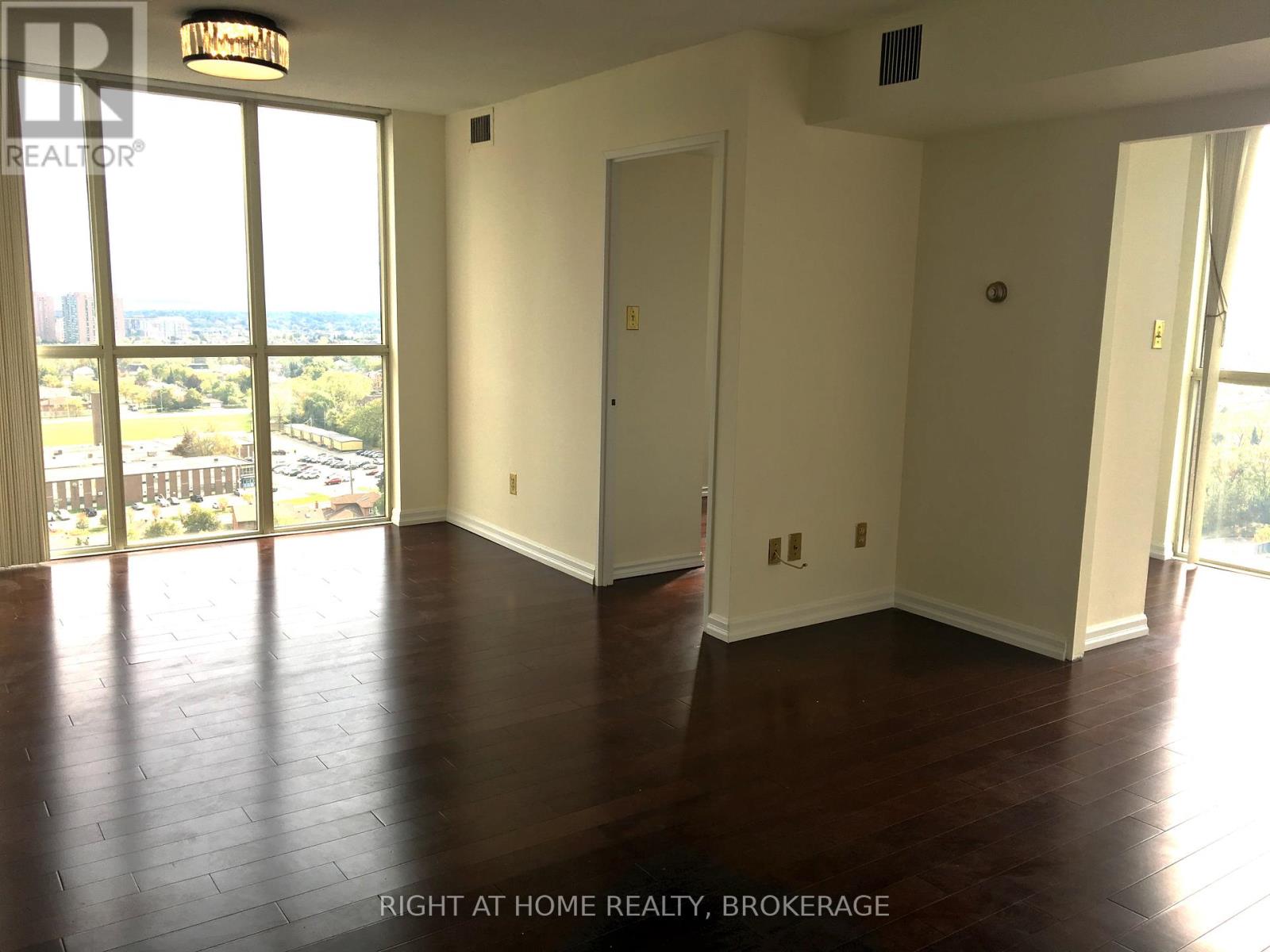 2004 - 285 Enfield Place, Mississauga, Ontario  L5B 3Y6 - Photo 2 - W12184852