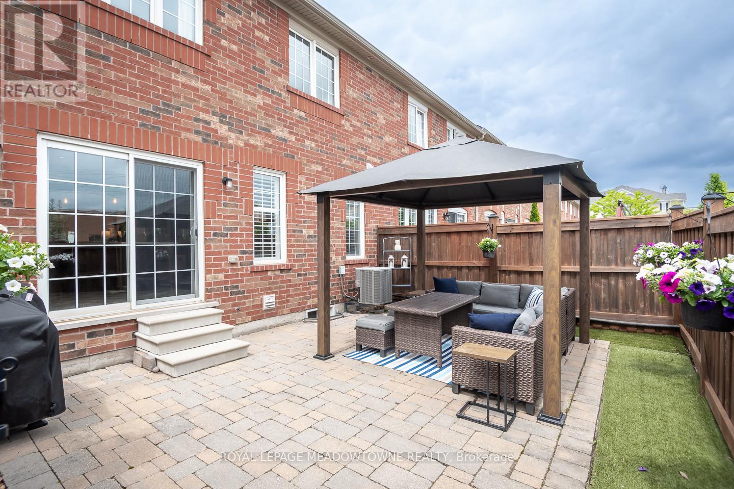1065 Nadalin Heights, Milton, Ontario  L9T 8H4 - Photo 37 - W12184884