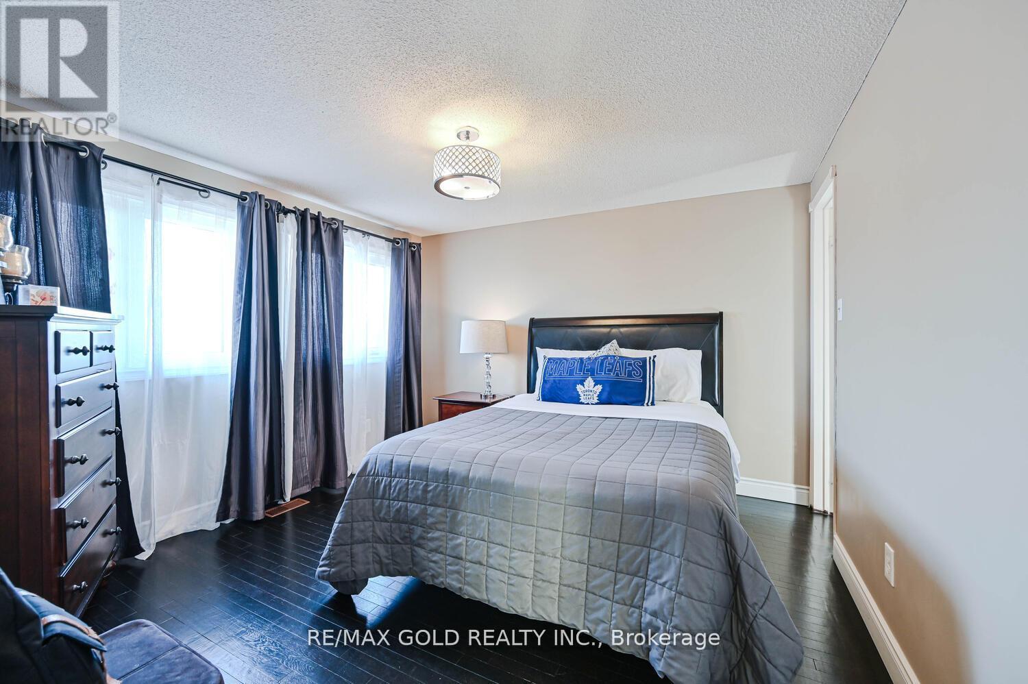 22 Strangway Court, Brampton, Ontario  L6Z 4L4 - Photo 28 - W12184888